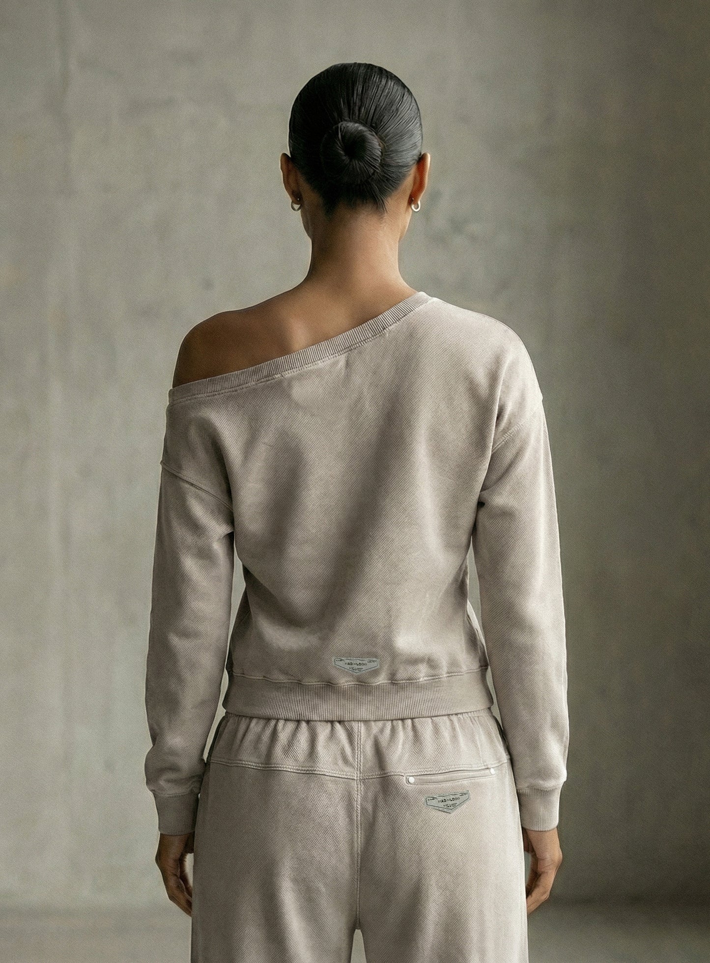 [w-sweatshirt26-005] BS Soft Terry Off-the-Shoulder Sweatshirt - Beige
