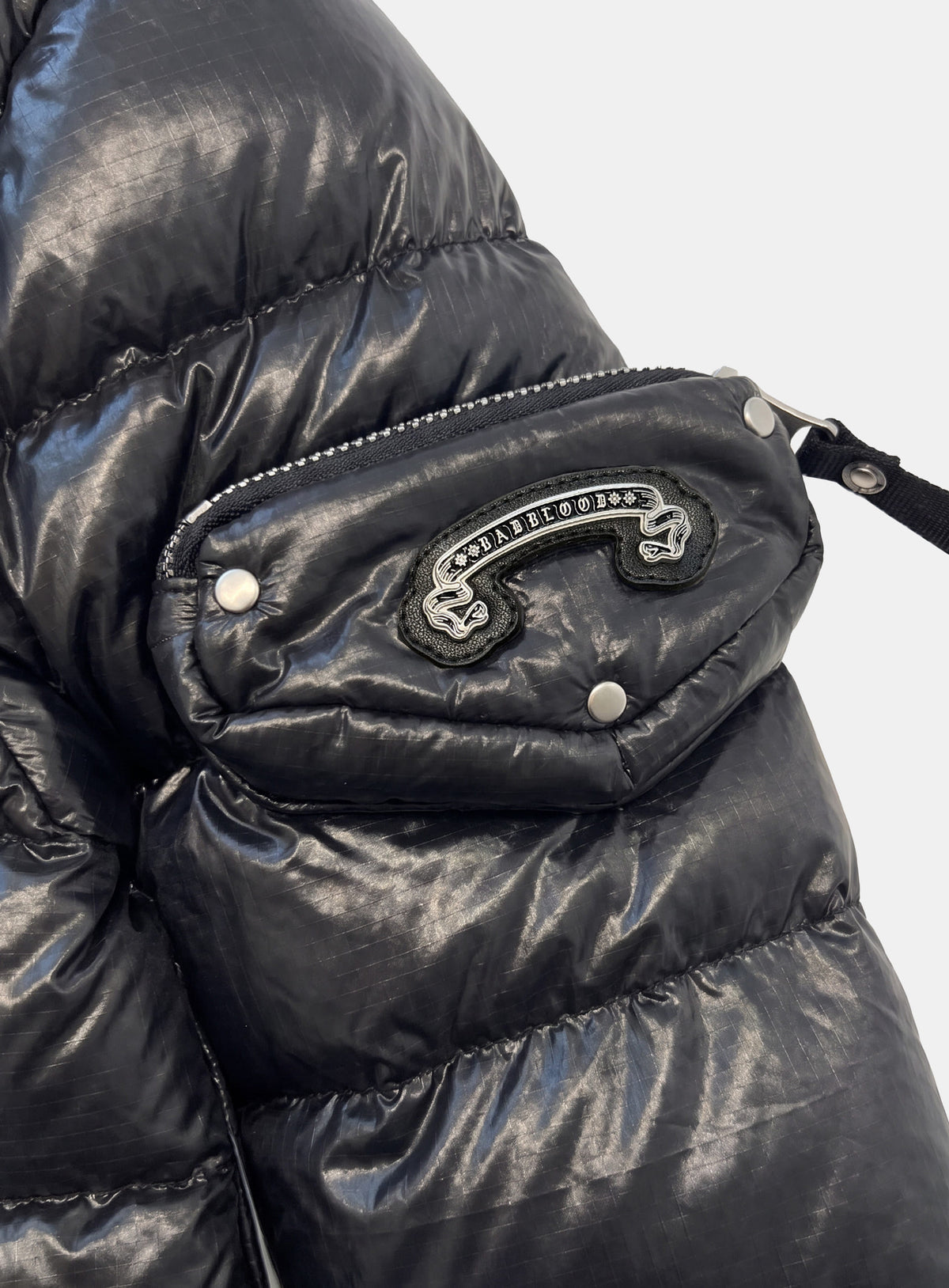 [﻿PREORDER] [w-jkt26-088] Viper 422 Midweight Hooded Short Puffer – Black