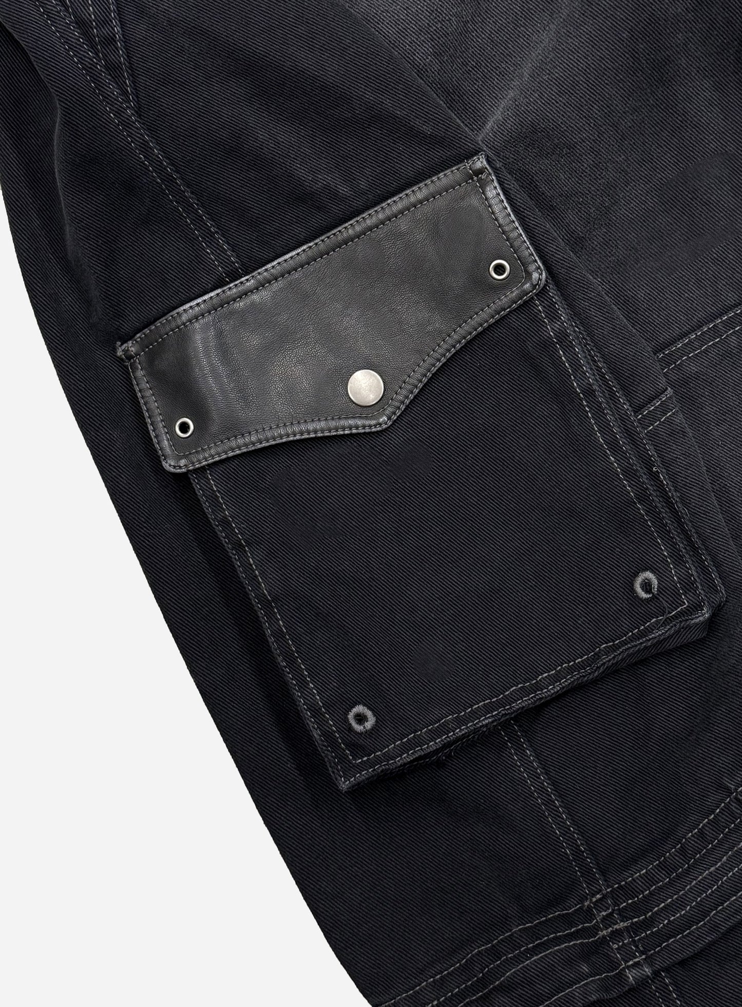 [w-pts25-131] Distressed Convertible Cargo Pants - Black