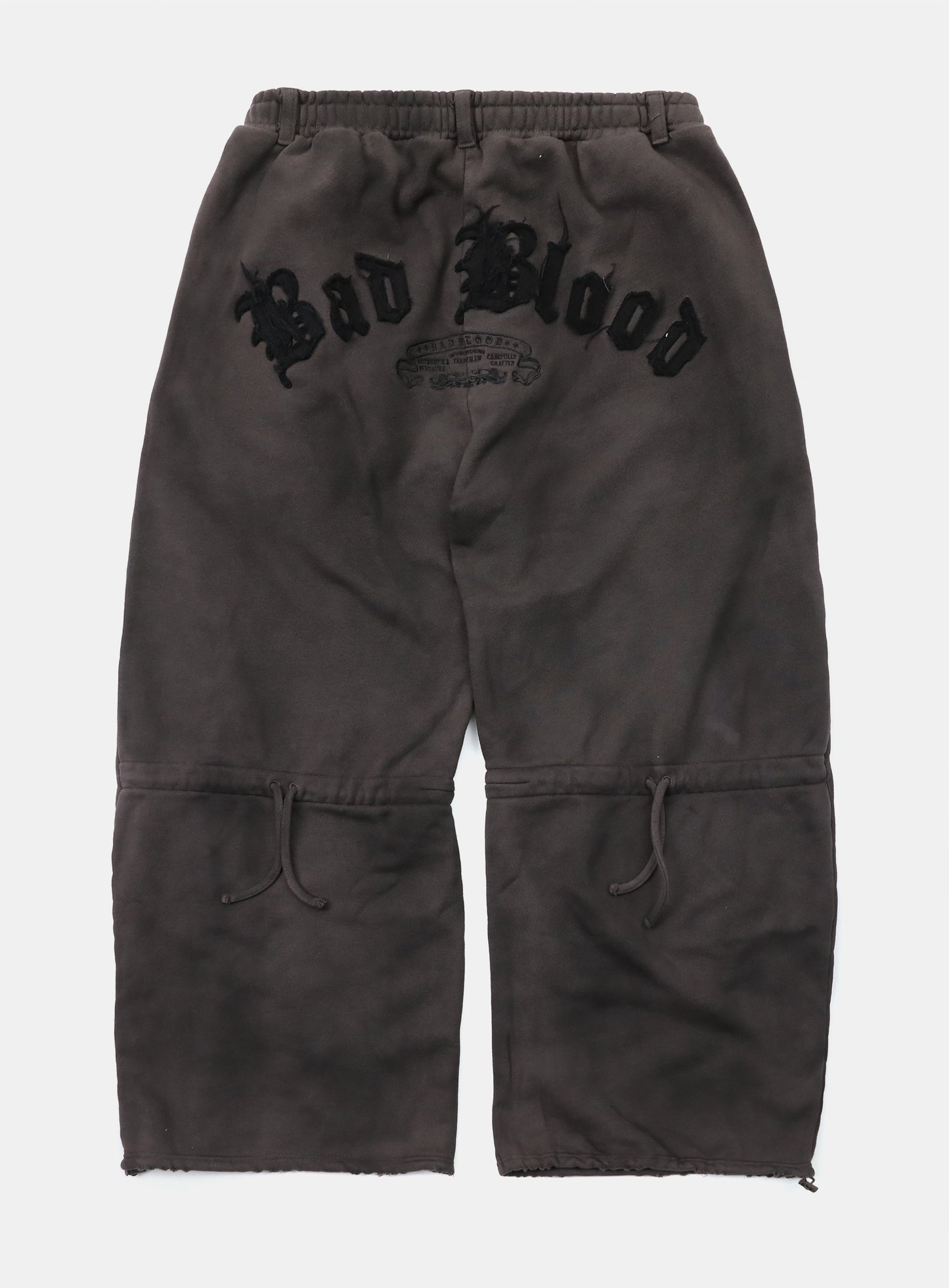 Lion Patch 2-Way Curved Jogger - Charcoal