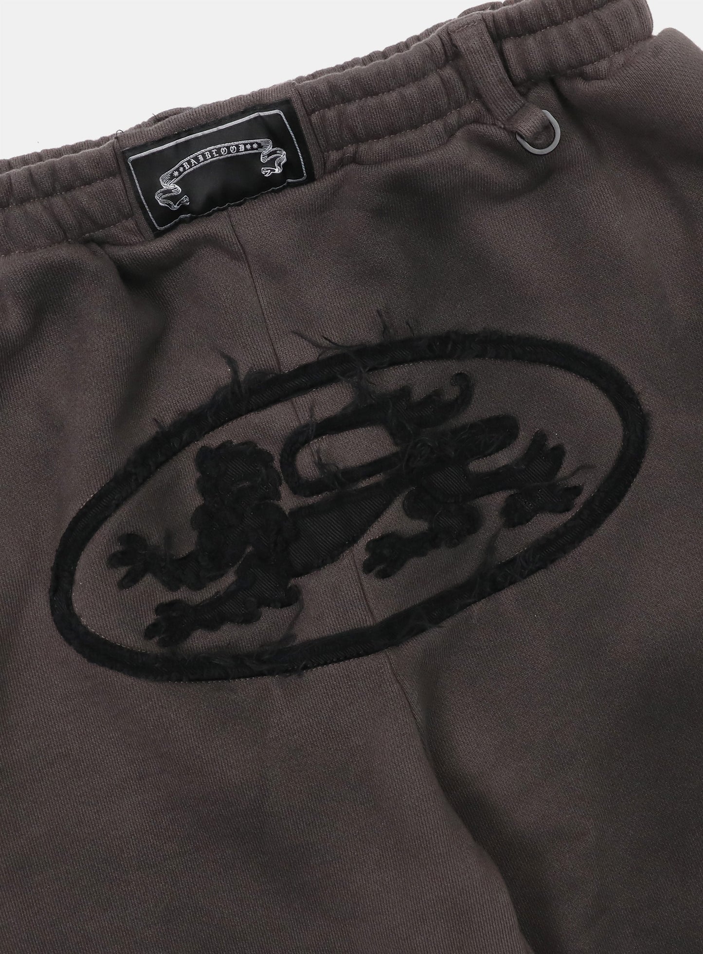 Lion Patch 2-Way Curved Jogger - Charcoal