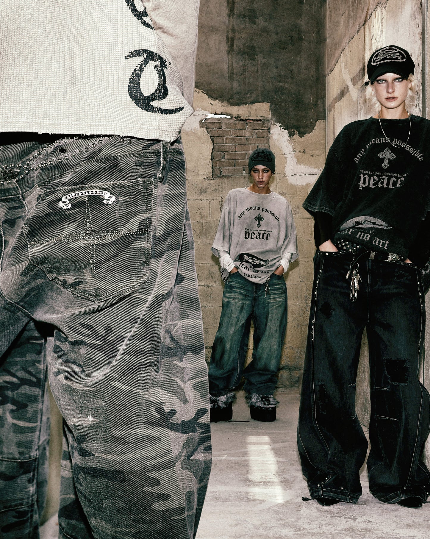 PEACE NOT WAR T-shirt - Dusty Black