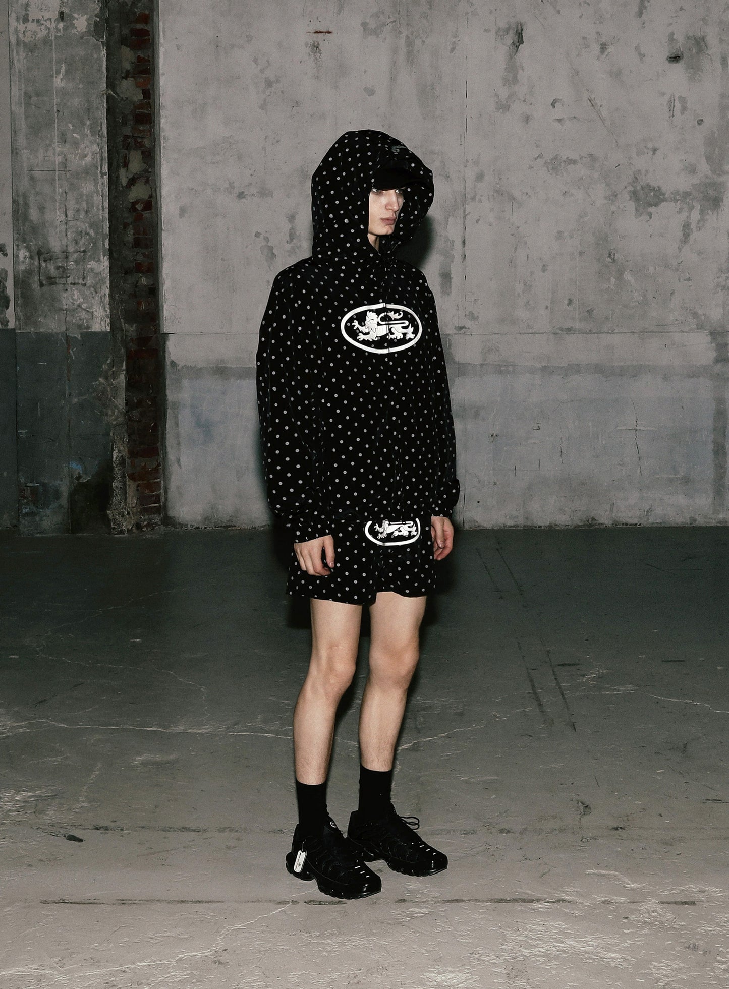 [AQUA] Mystic Nylon Reflective Boxer Swim Shorts - Black Dot