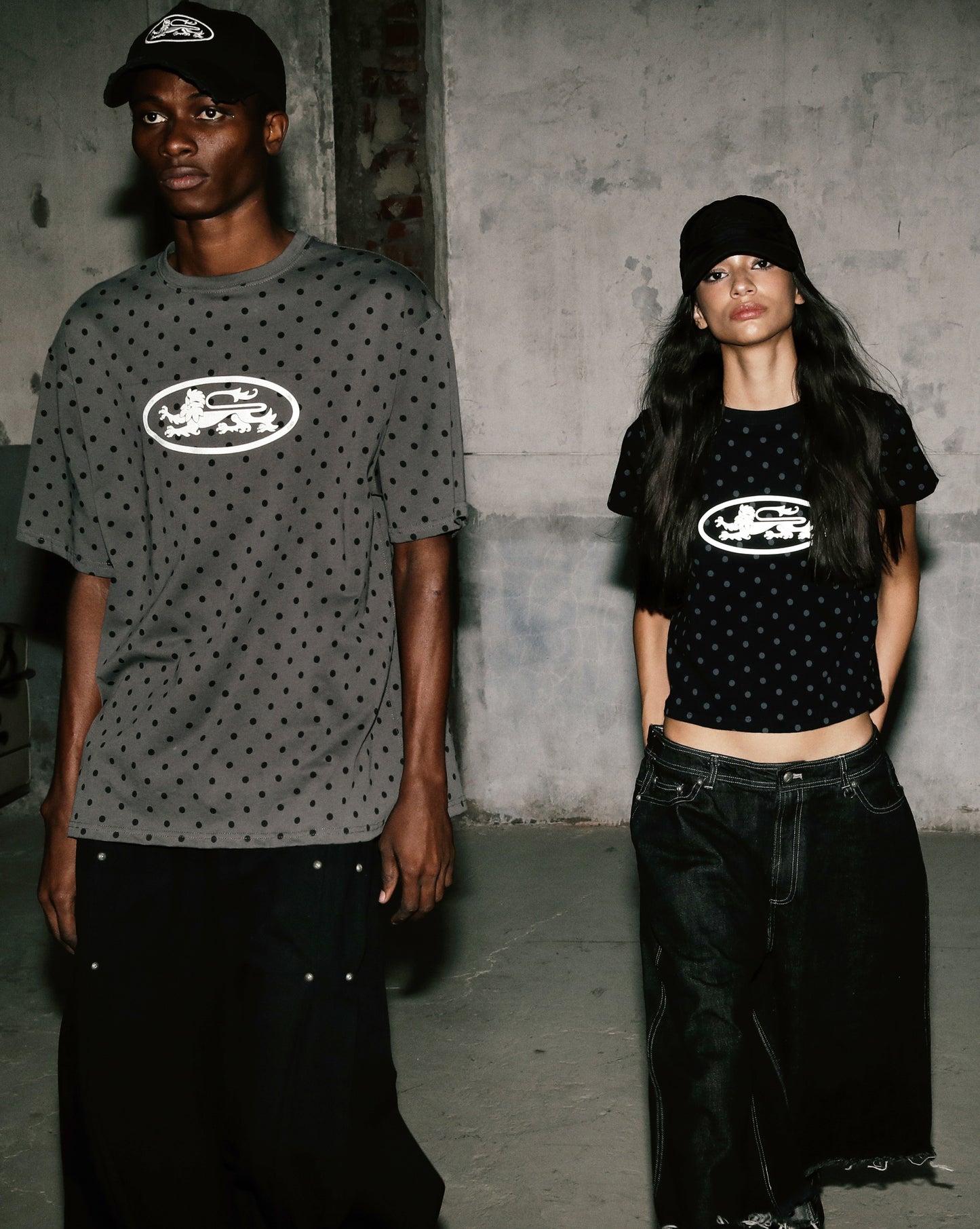 Mystic Basic T-Shirt - Charcoal Dot