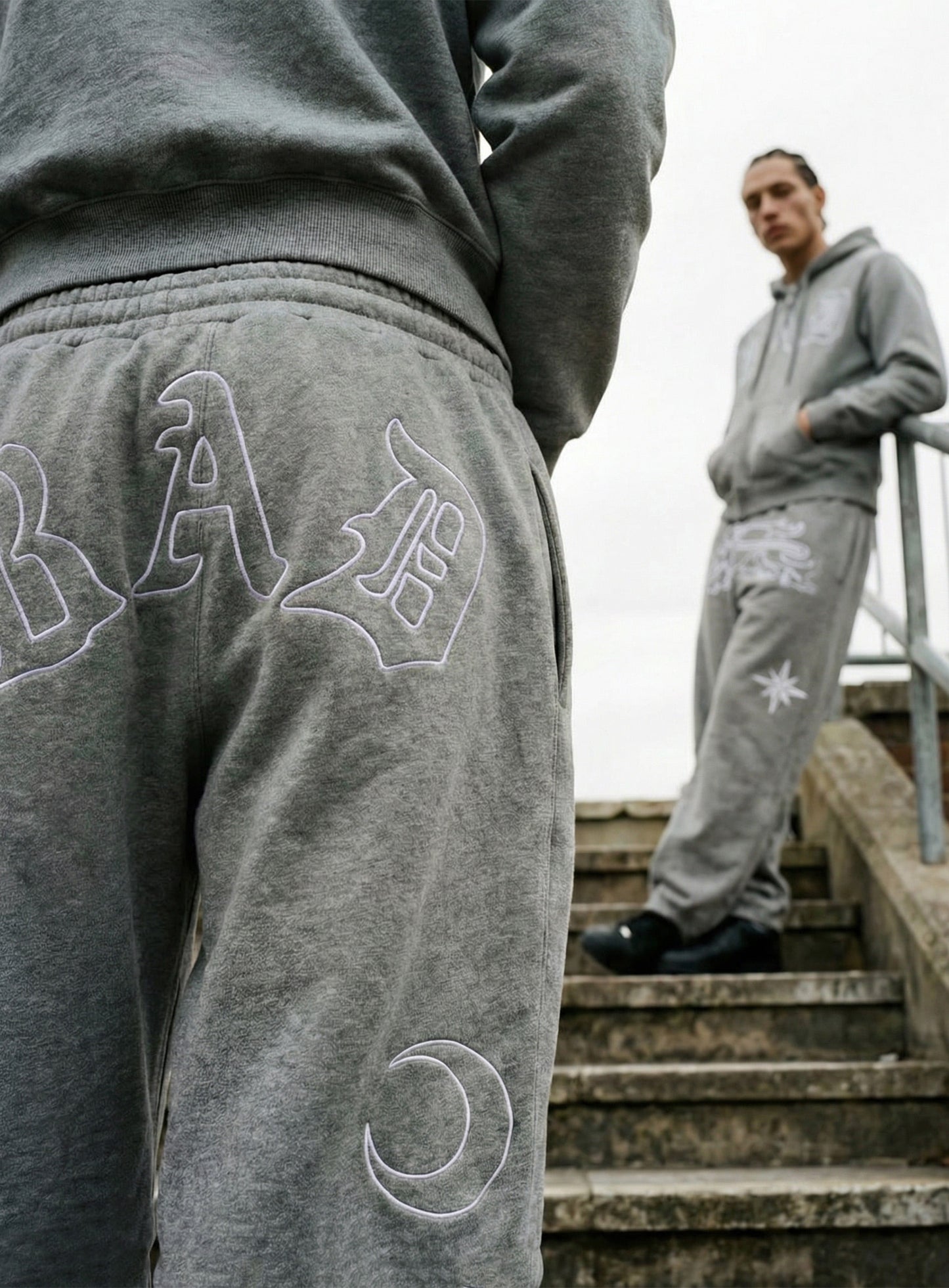 [w-pts26-002] Titan Stroke Baggy Joggers - Gray