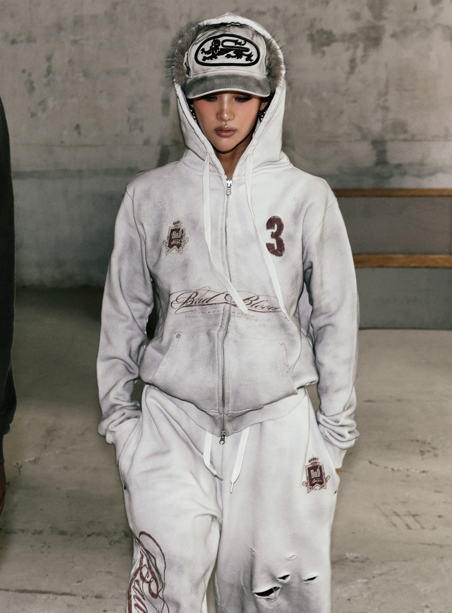 Royal Classic Distressed Hooded Zip-Up - White