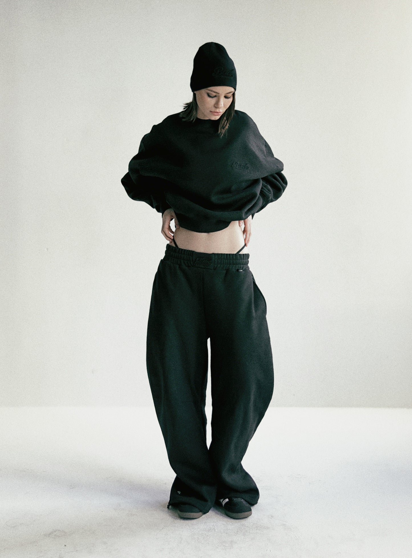 Beyond Soft Fleece sweatshirt - Black