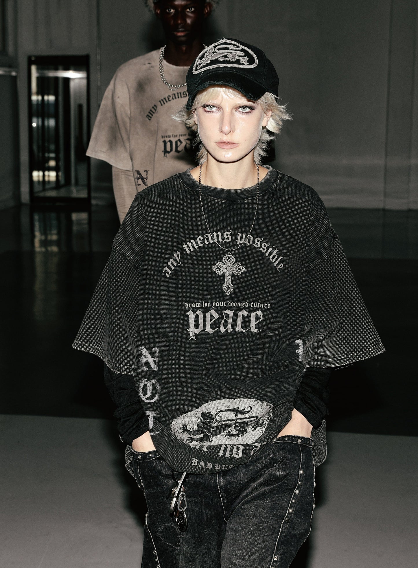 PEACE NOT WAR T-shirt - Dusty Black