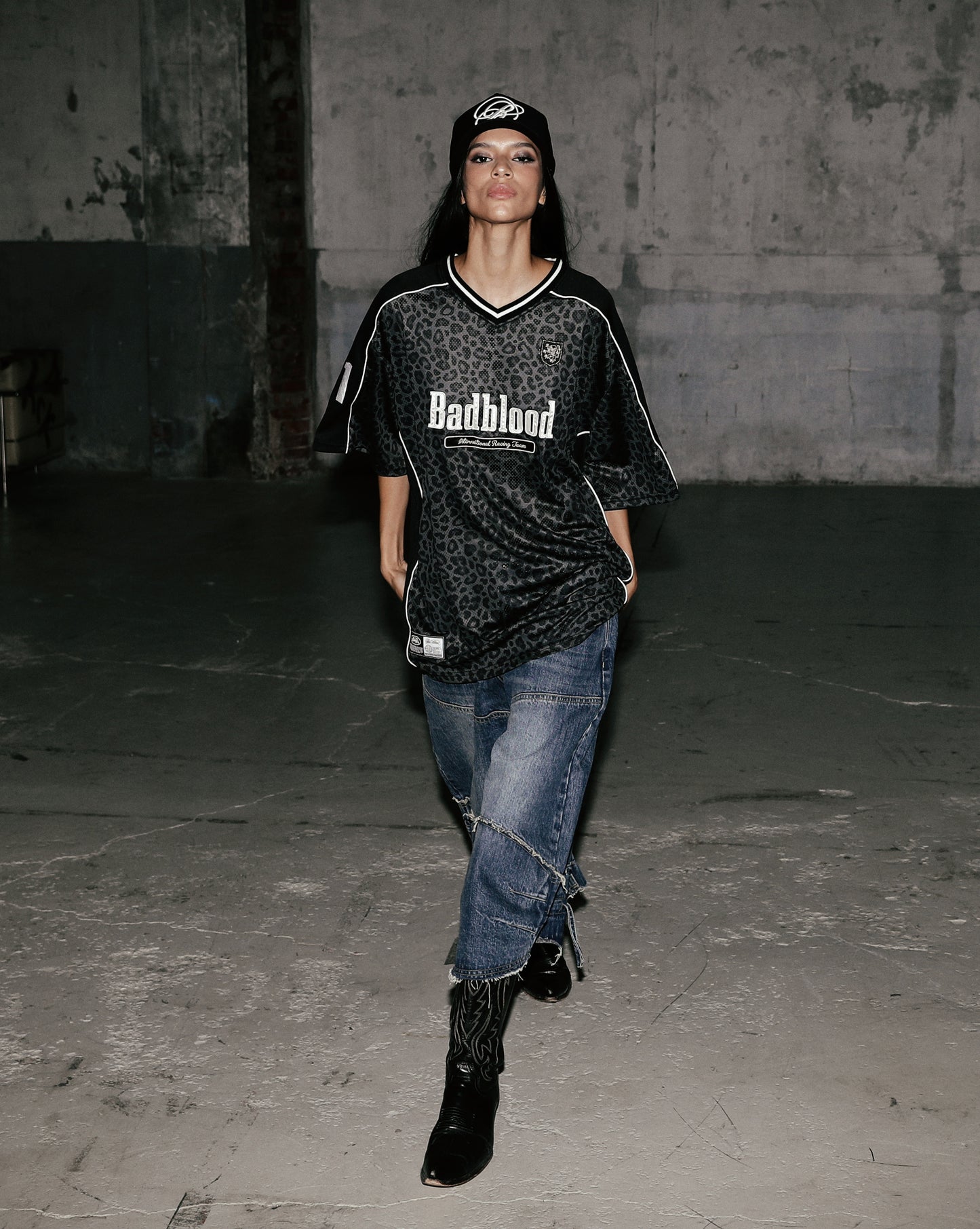 FON V-Neck Jersey Short Sleeve - Black Leopard