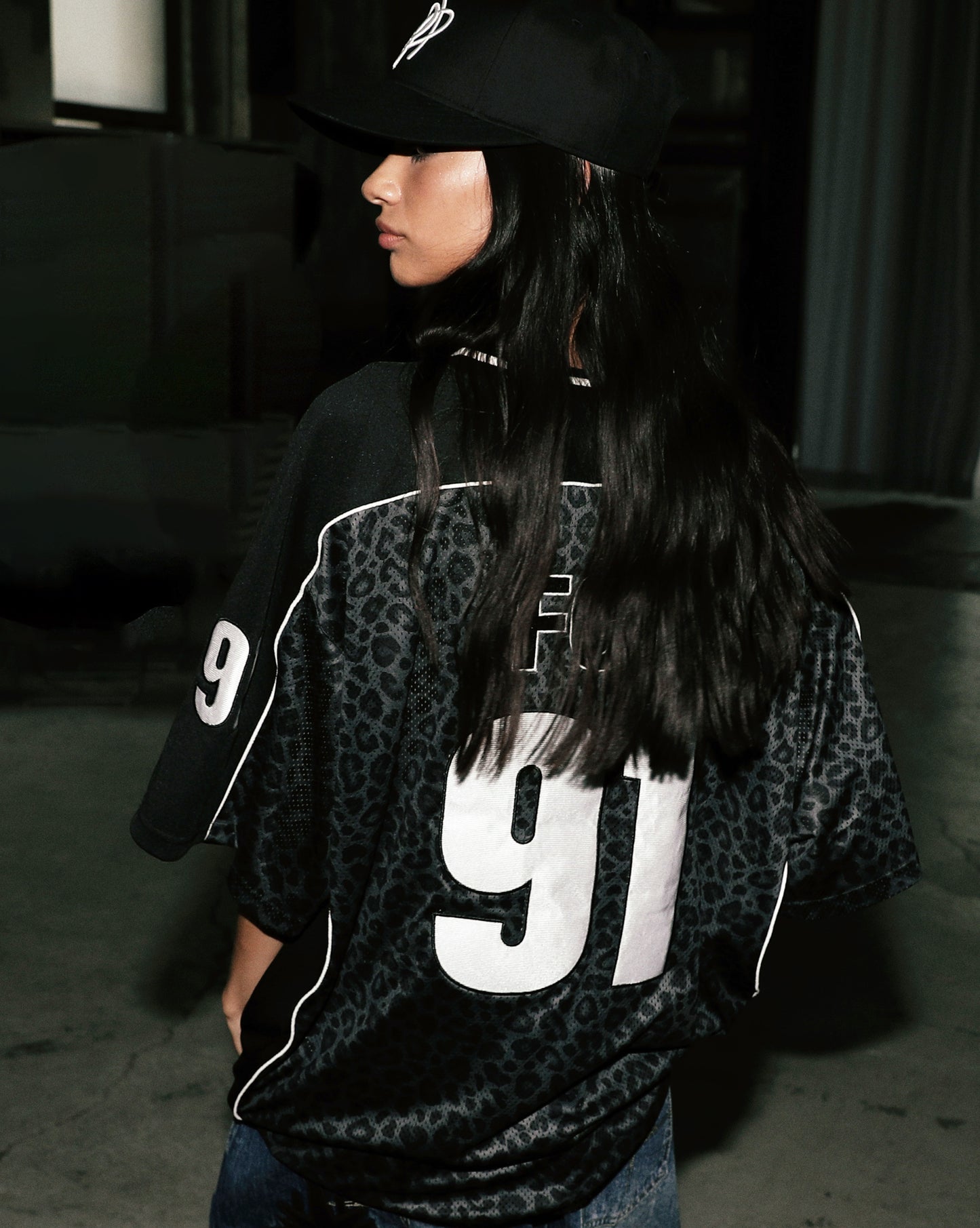 FON V-Neck Jersey Short Sleeve - Black Leopard