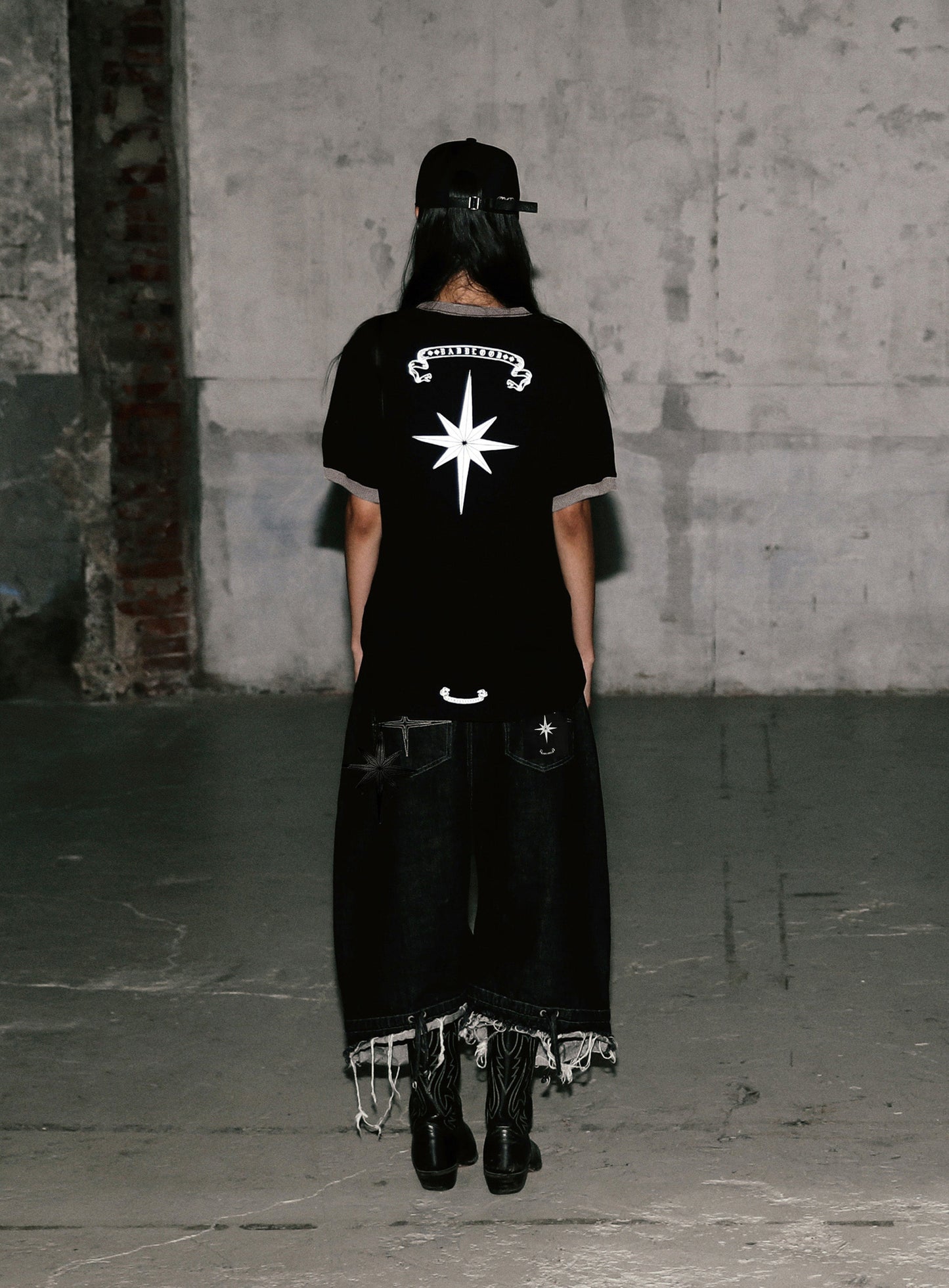 Cosmo Patch Convex Bermuda Pants - Black