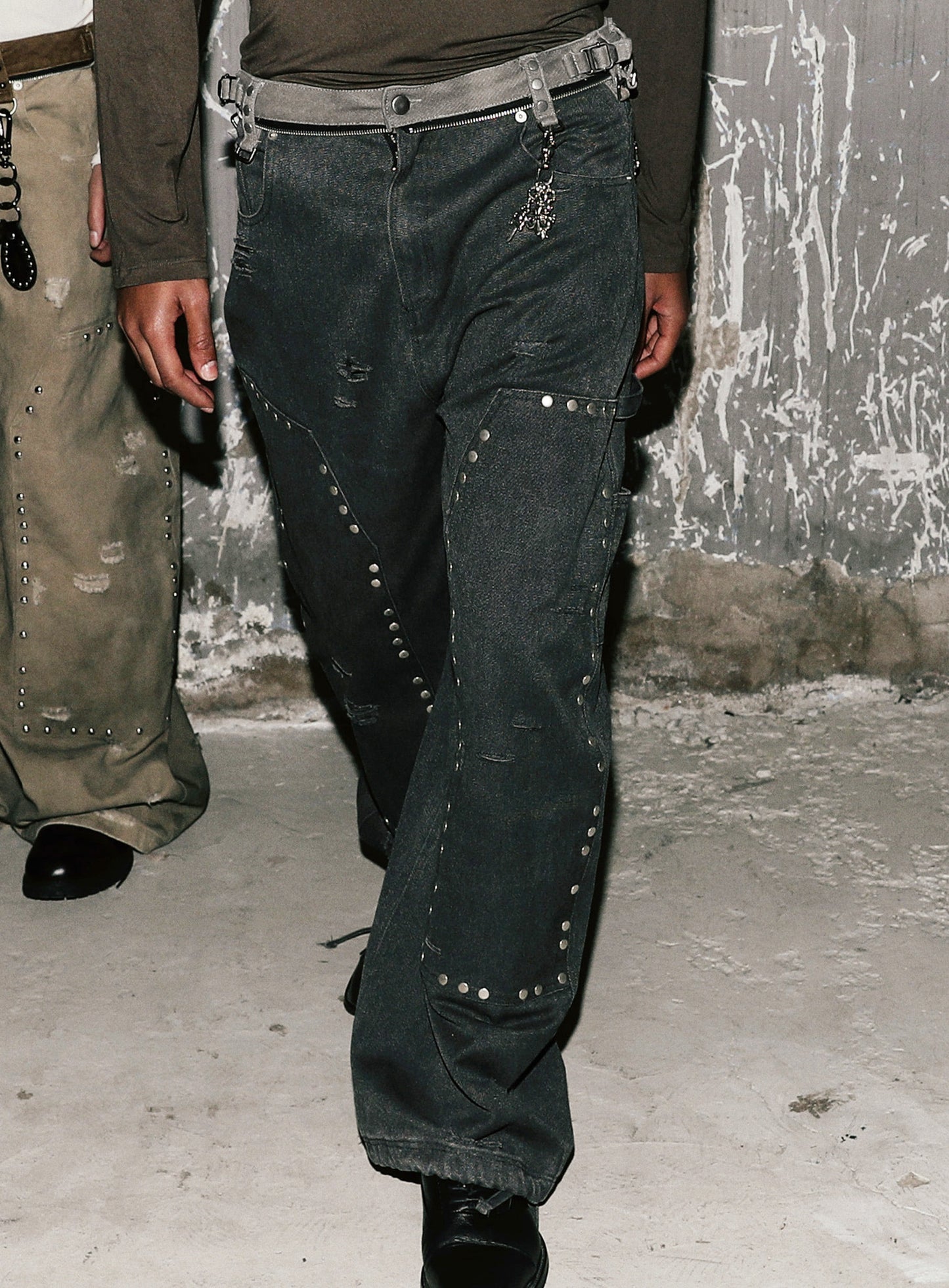 [w-pts25-083] Studded Carpenter Curved Pants - Black