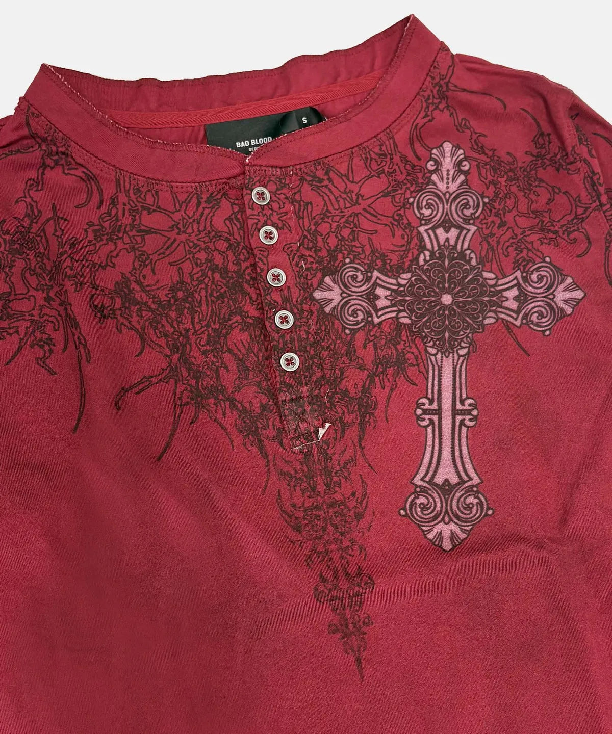 [w-tee26-272] T.M.V. RELIC CROSS Workshop Henley Long Sleeve -Burgundy
